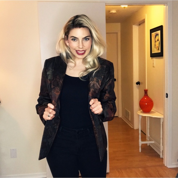 Stunning Women’s Blazer in Beautiful Fall Colours - Picture 6 of 9